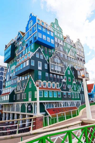 Πρόσοψη ενός ξενοδοχείου σε Zaandam, Ολλανδία — Φωτογραφία Αρχείου