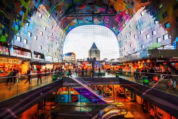 Inside of the modern market hall in Rotterdam, Netherlands — Stockfoto