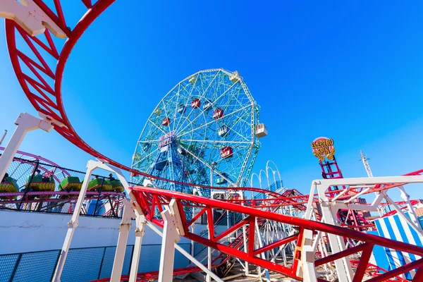 Wonder Wheel in Luna Park, Coney Island, New York City — Stok fotoğraf