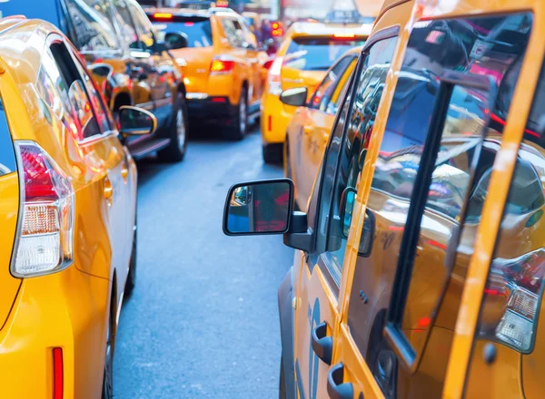 Gele taxi 's in New York City — Stockfoto