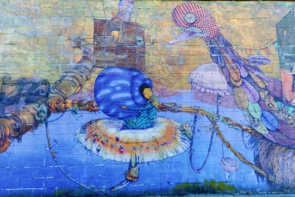 Arte mural de Os Gemeos en Coney Island, Nueva York — Foto de Stock