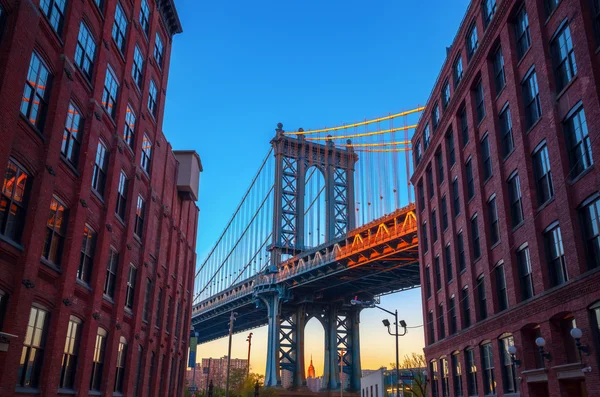 Manhattan Bridge visto da di Dumbo, Brooklyn, New York — Foto Stock