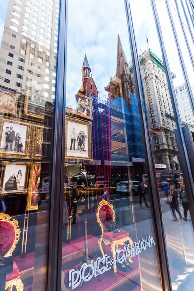 Dolce och Gabbana butik i Manhattan, New York — Stockfoto