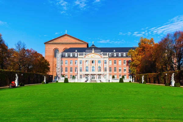 Electoral palace i trier, Tyskland — Stockfoto