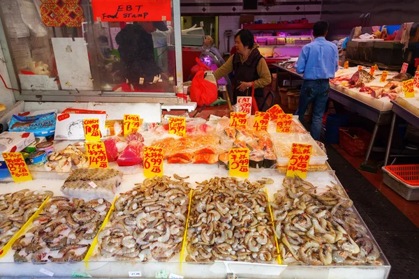 Lebensmittelgeschäft in chinatown, manhattan, nyc — Stockfoto