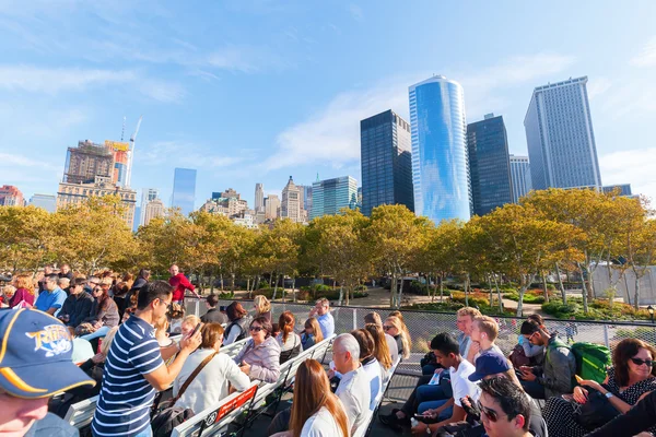 Ferry a Liberty Island en Nueva York — Foto de Stock