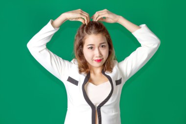 Asya Taylandlı Bayan memur iş giyim hareket ile