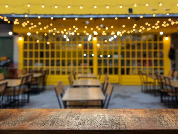 Drewniany Blat Żółtej Restauracji Kolację Wyświetlanie Żywności Produktu — Zdjęcie stockowe