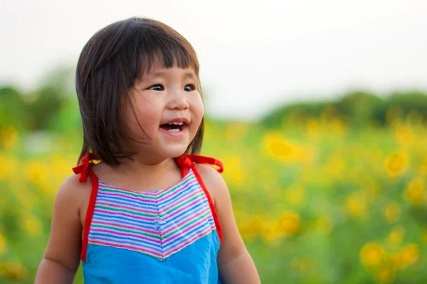 Nice big smile from asian children — Stock Photo, Image