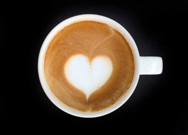 Latte sanat kahve kalp sembol fincan