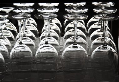 boş şarap kadehi rulo