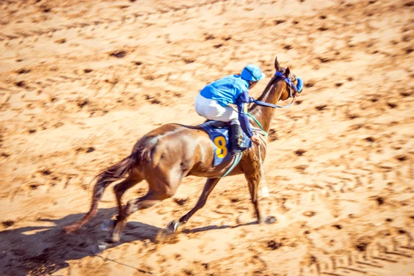 Jocky en paard racen sport verplaatsen — Stockfoto