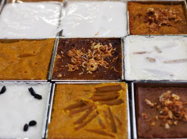 Hindistan cevizi sütü madde alumi ile Tay tatlı yüzü yukarı kapatın