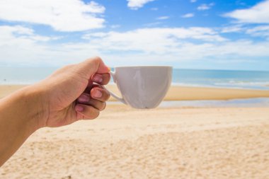 elini tut kahve fincanı