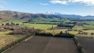 İHA 'nın geniş tarım ve tarım alanı perspektifi Güney Adası NZ' nin göbeğinde.