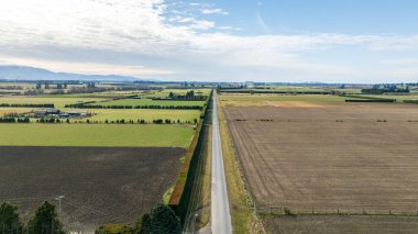 İHA 'nın geniş tarım ve tarım alanı perspektifi Güney Adası NZ' nin göbeğinde.