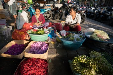 Ubud, Bali Adası ticari faaliyetler.