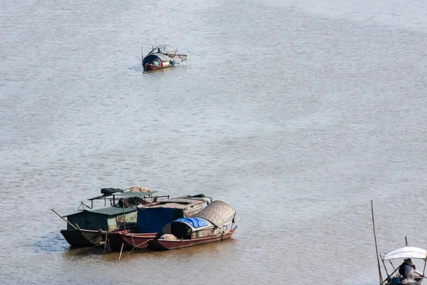Traditionelle vietnamesische Fischerboote — Stockfoto