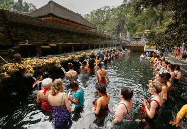 Tören, bali Tapınağı temizlik