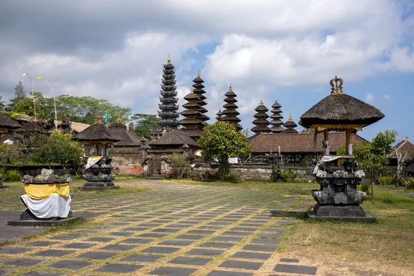 Complexo do Templo de Besakih, Ilha de Bali, Indonésia — Fotografia de Stock