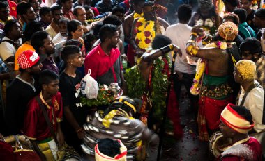 Thaipusam Batu mağaraları, Kuala Lumpur, Malezya.