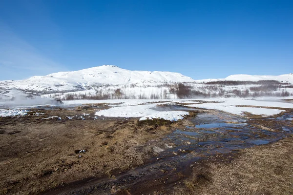 Geiser en Hotsprings zwembaden, IJsland — Stockfoto