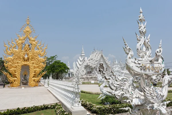 Templo de Wat Rong Khun en Chiang Ma — Foto de Stock