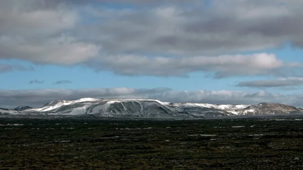 Scenic landscape of southern Iceland — Stock Photo, Image