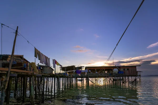 Pueblo en la isla de Mabul —  Fotos de Stock