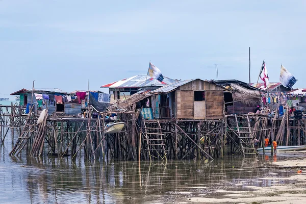 Sea gypsy homes — Stockfoto