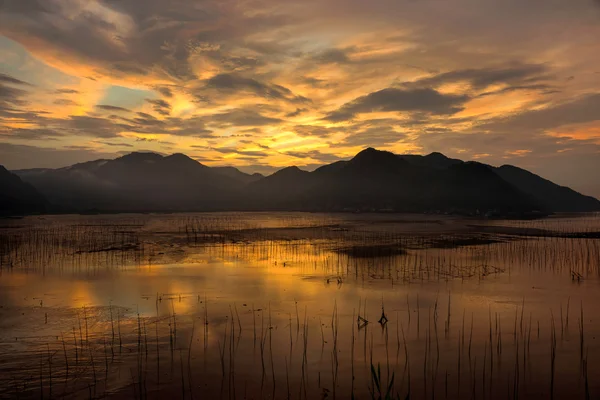 Răsărit de soare în comitatul Xiapu — Fotografie, imagine de stoc