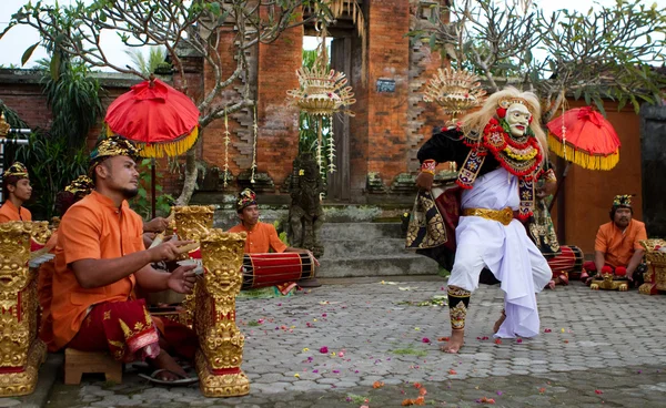 Balinesische Tanzaufführung — Stockfoto