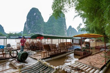 Travel on the Lijang River, Guilin, China.