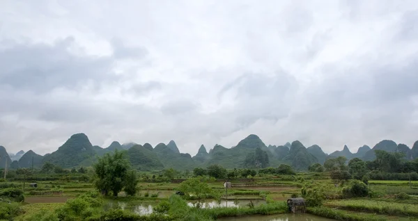 Campos agrícolas en Guangxi, China . — Foto de Stock