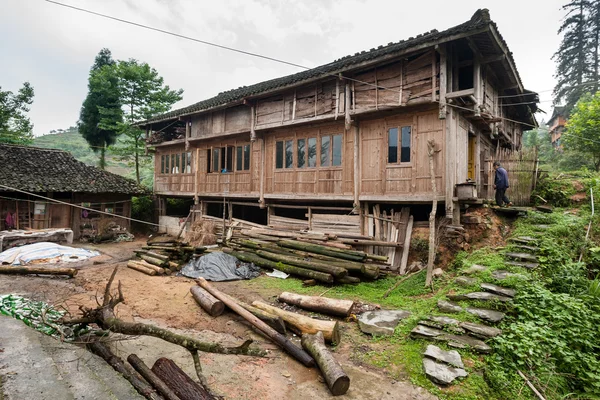 Maison des tribus des minorités ethniques Yao à Longji, Chine — Photo