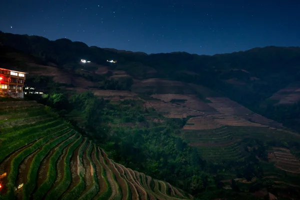 Villaggio della minoranza etnica Yao nella provincia del Guangxi, Cina — Foto Stock