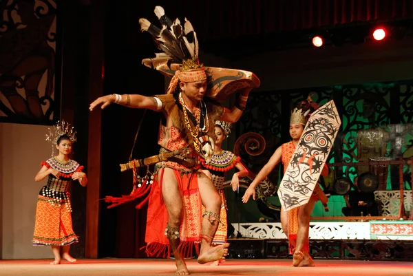 Borneo indigenous native dances — ストック写真