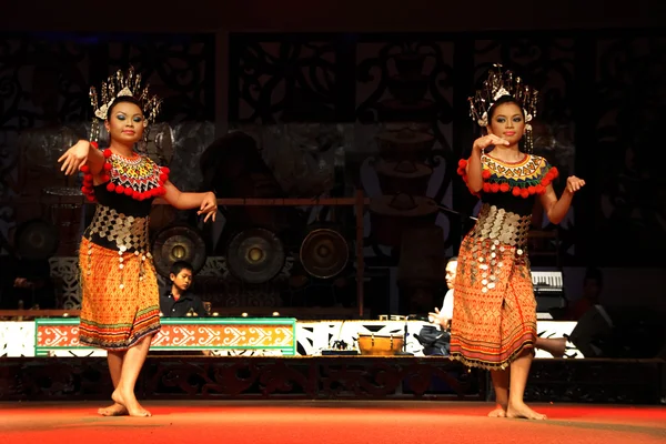 Borneo indigenous native dances — Stock Photo, Image