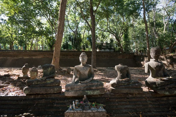 Estatuas de Buda en Chiang Mai — Foto de Stock