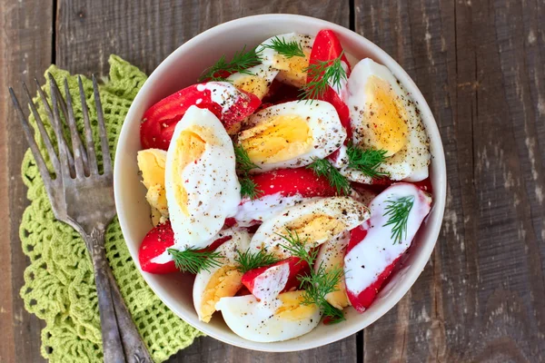 Insalata di pomodori e uova — Foto Stock