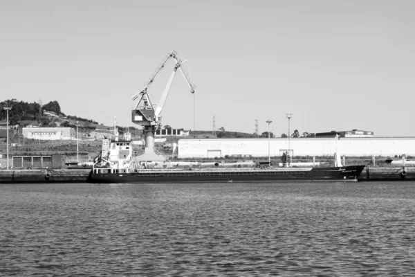 Barco en blanco y negro — Foto de Stock