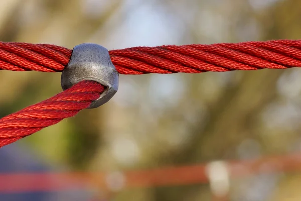 Rode touwen en metalen deel 4 — Stockfoto