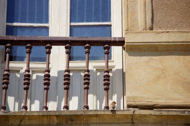 Ayrıntılı bir cephe 33