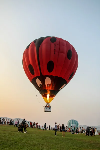 Balões de ar quente prontos — Fotografia de Stock