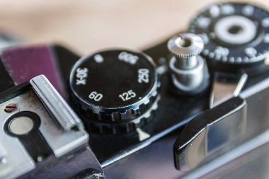 Eski film kamera, seçim deklanşör ve deklanşör düğmesi tekerleği,