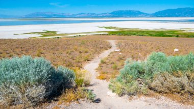 Tuz düzlüklerine yürüme yolu