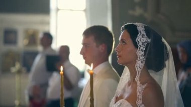 Ortodoks kilisede düğün, yeni evliler
