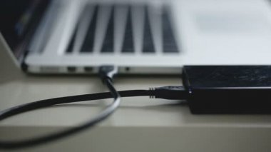 Bağlı bir dizüstü Usb hdd.