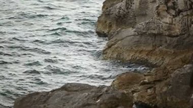 Adriyatik Denizi dalgalar güneş ağır çekimde ışıltı