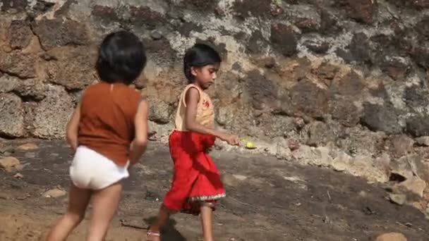 INDIA, GOA - 2012: Indian children girls play in the water — Stock Video